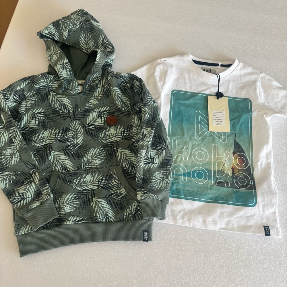 Hooded Green Leaf Pattern Sweater-Tshirt Set Size 4Toddler